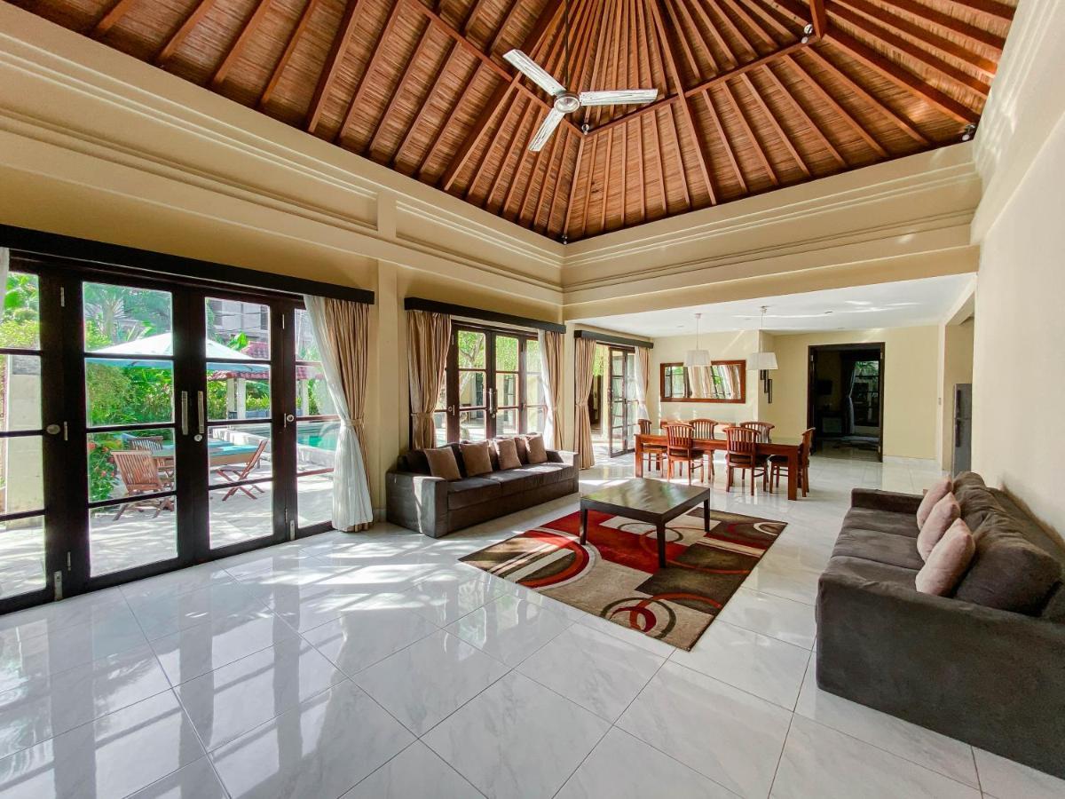 Cometa Villas Seminyak By Premier Hospitality Asia Exteriör bild